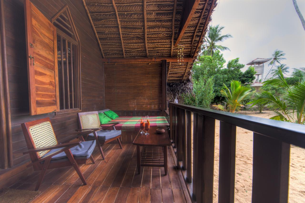 Shiva'S Beach Cabanas Tangalle Ngoại thất bức ảnh