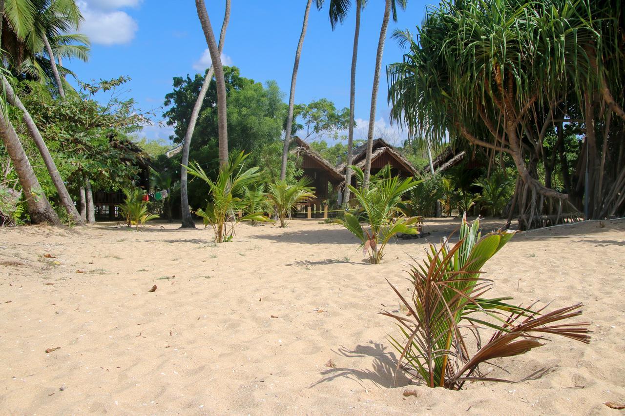 Shiva'S Beach Cabanas Tangalle Ngoại thất bức ảnh
