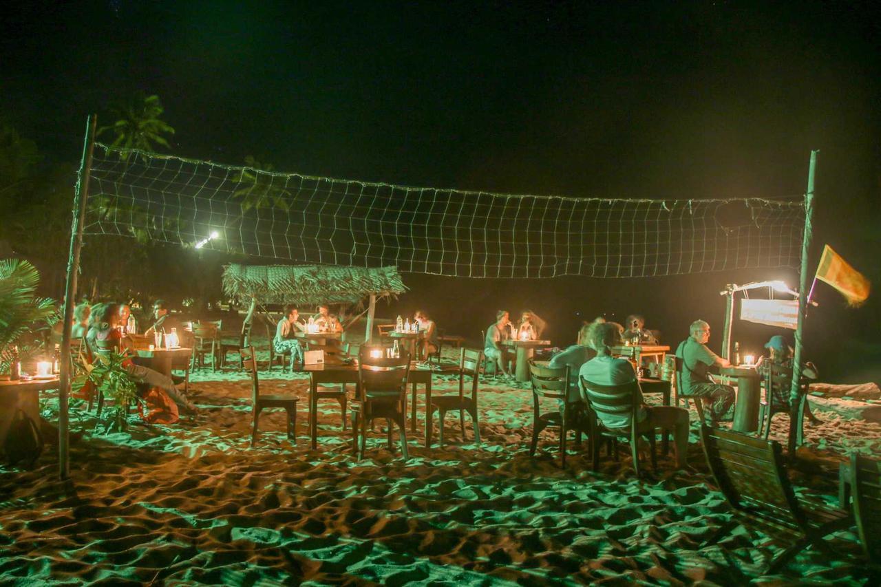 Shiva'S Beach Cabanas Tangalle Ngoại thất bức ảnh